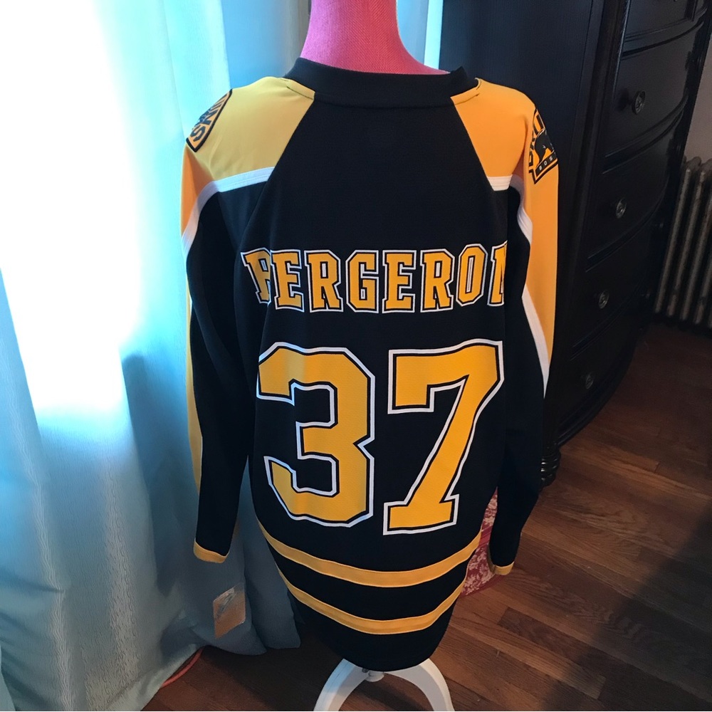 Men's NHL Boston Bruins Patrice Bergeron 37 Player Jersey NWT Size M
